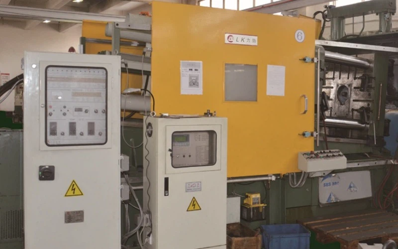 04 Die casting machine 04 Die casting machine